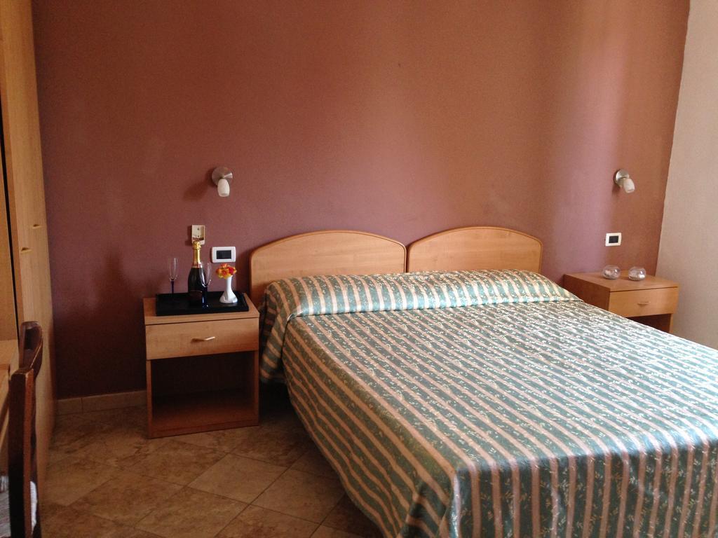 Hotel Belvedere LMP חדר תמונה